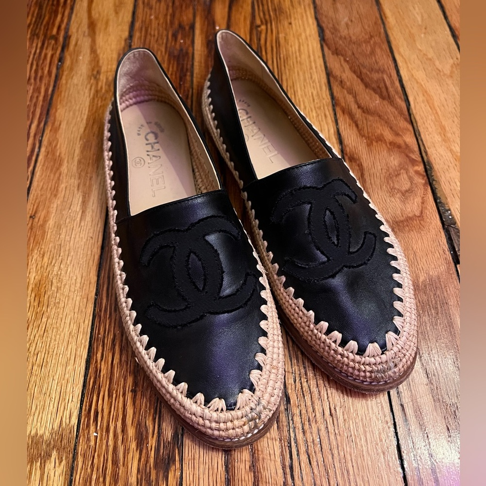 Chanel Leather and Raffia Espadrilles — 2018 Sz 37